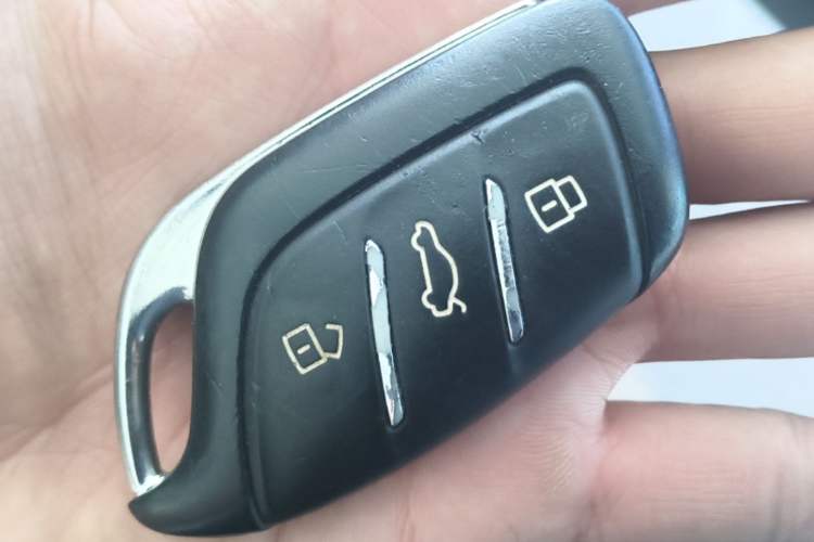 Used Roewe RX5 2021 PLUS 330TGI Automatic National Trend Intelligent Deluxe Edition Vehicle Key