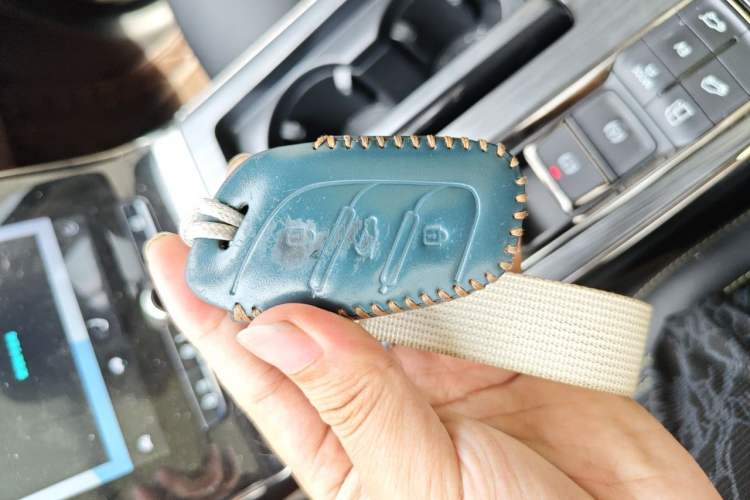Used Roewe RX5 2021 PLUS 300TGI Automatic Ali National Trend Luxury Ronglin Edition Vehicle Key
