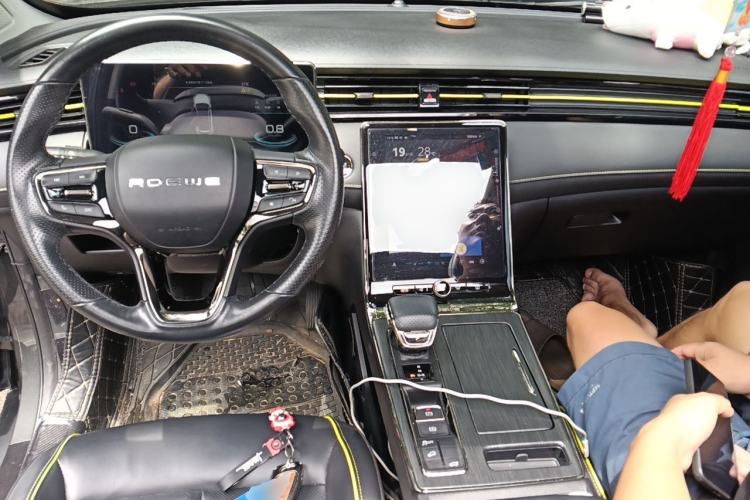 Used Roewe RX5 2021 PLUS 330TGI Automatic National Trend Intelligent Deluxe Edition Center Console