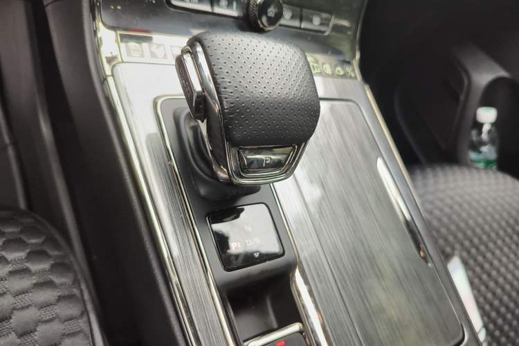 Used Roewe RX5 2021 PLUS 330TGI Automatic National Trend Intelligent Deluxe Edition Gear Lever