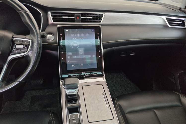Used Roewe RX5 2021 PLUS 300TGI Automatic Ali National Trend Flagship Ronglin Edition Audio And AC Panel
