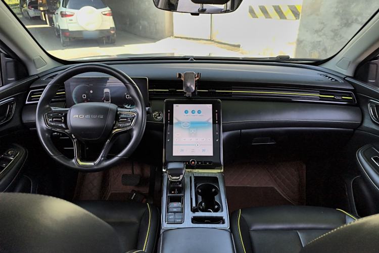 Used Roewe RX5 2021 PLUS 330TGI Automatic National Trend Intelligent Deluxe Edition Center Console