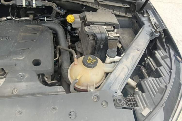 Used Roewe RX5 2021 PLUS 330TGI Automatic National Trend Intelligent Deluxe Edition Engine Bay Left
