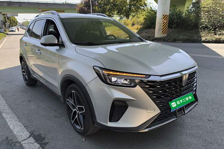 Used Roewe RX5 2021 PLUS 330TGI Automatic National Trend Intelligent Deluxe Edition Front Right 45 Deg