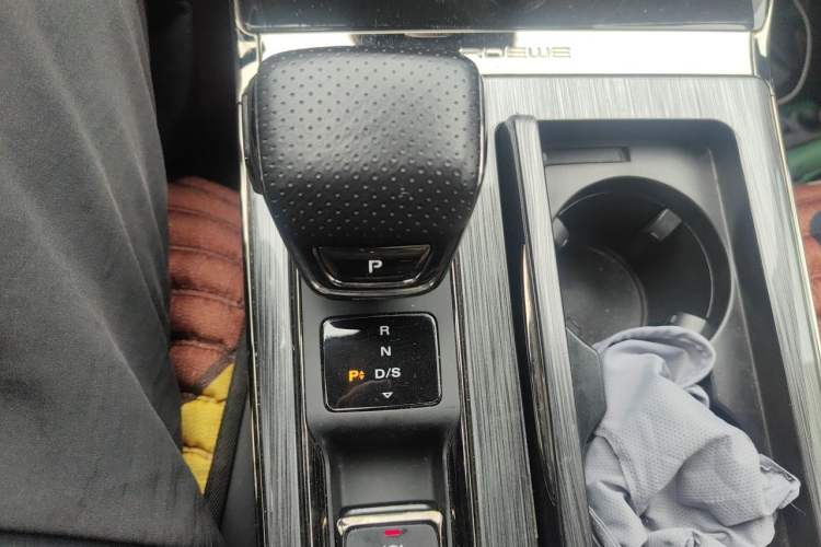 Used Roewe RX5 2021 PLUS 330TGI Automatic National Style Smart Enjoyment Edition Gear Lever