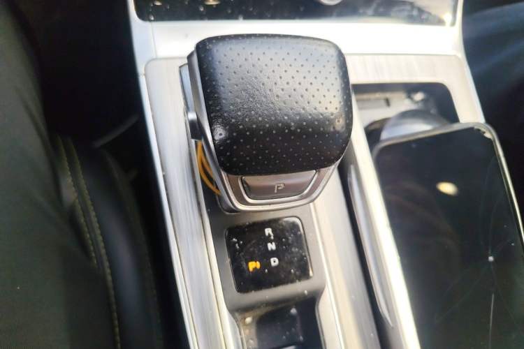 Used Roewe RX5 2021 PLUS 300TGI Automatic Ali National Trend Flagship Ronglin Edition Gear Lever