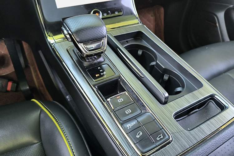 Used Roewe RX5 2021 PLUS 330TGI Automatic National Trend Intelligent Deluxe Edition Gear Lever