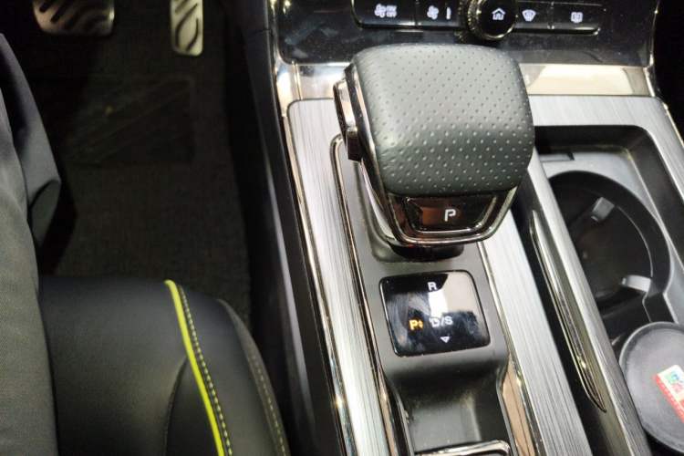 Used Roewe RX5 2021 PLUS 330TGI Automatic National Style Smart Luxury Edition Gear Lever