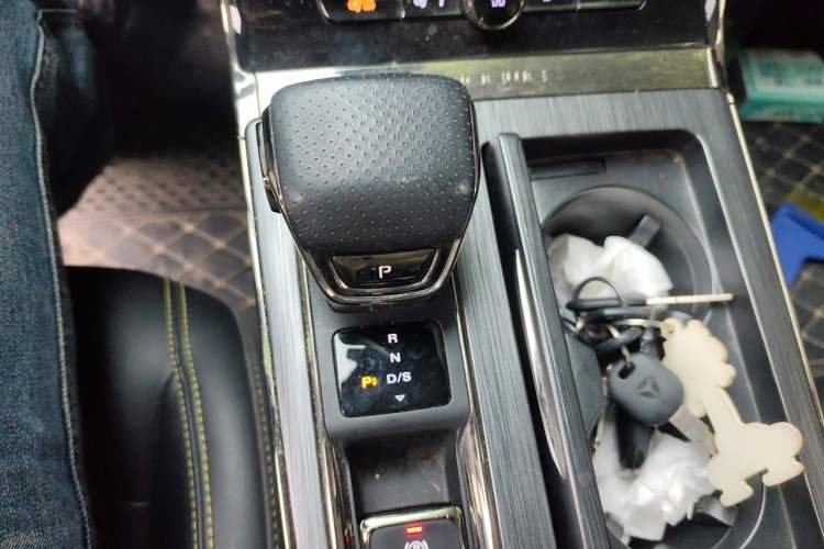 Used Roewe RX5 2021 PLUS 330TGI Automatic National Style Smart Enjoyment Edition Gear Lever