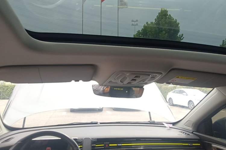 Used Roewe RX5 2021 PLUS 330TGI Automatic National Trend Intelligent Deluxe Edition Headliner