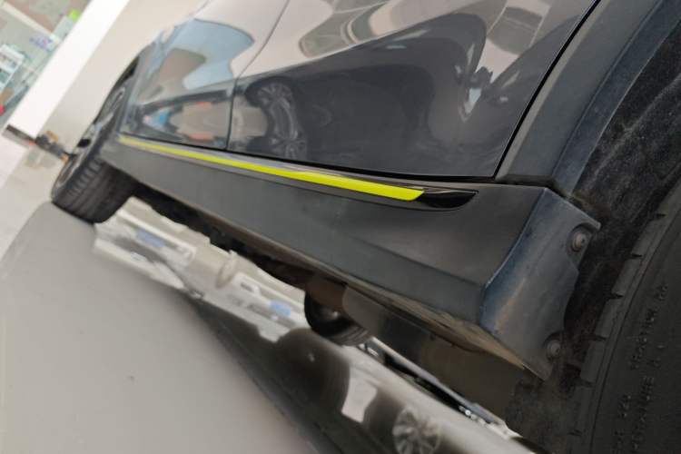 Used Roewe RX5 2021 PLUS 300TGI Automatic Ali National Trend Flagship Ronglin Edition Left Side Sill
