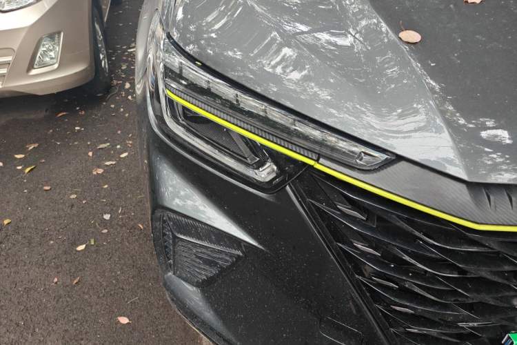 Used Roewe RX5 2021 PLUS 330TGI Automatic National Trend Intelligent Deluxe Edition Right Front Headlight