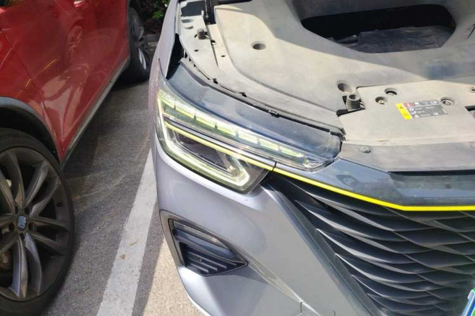 Used Roewe RX5 2021 PLUS 300TGI Automatic Ali National Trend Flagship Ronglin Edition Right Front Headlight