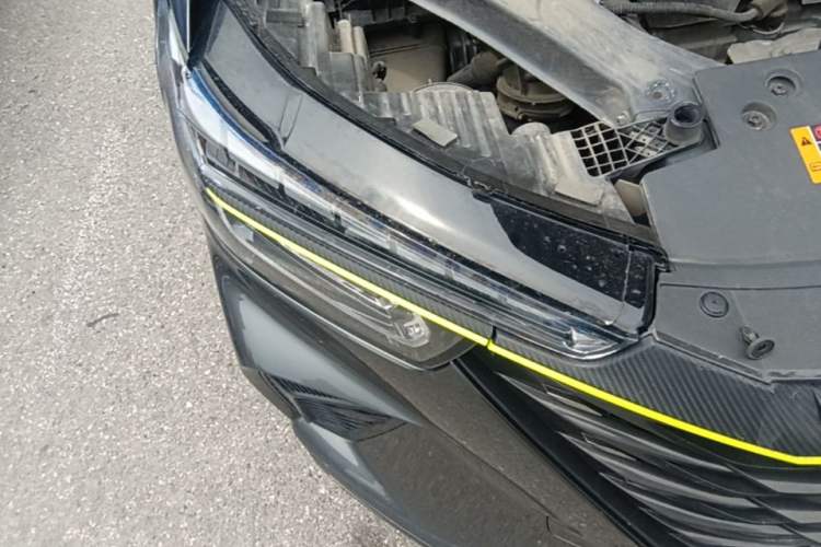 Used Roewe RX5 2021 PLUS 330TGI Automatic National Trend Intelligent Deluxe Edition Right Front Headlight