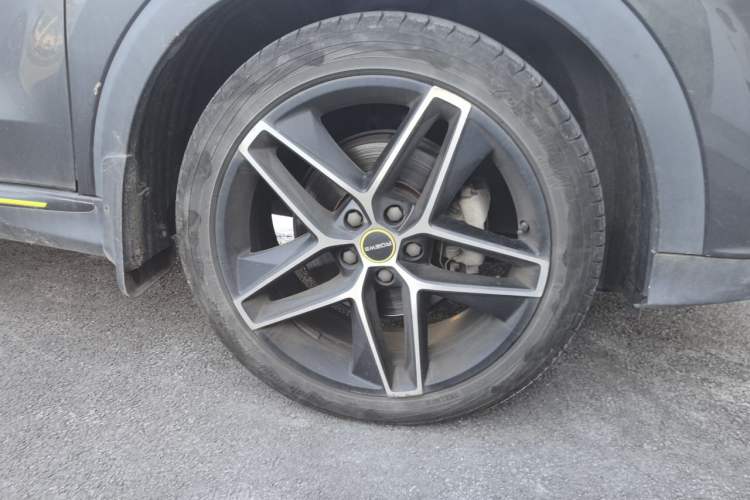 Used Roewe RX5 2021 PLUS 330TGI Automatic National Trend Intelligent Deluxe Edition Right Front Wheel Hub