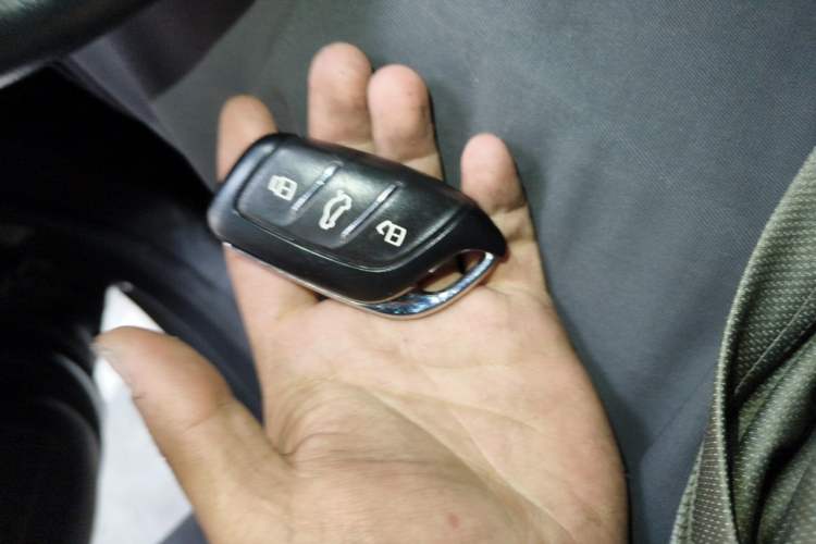 Used Roewe RX5 2021 PLUS 330TGI Automatic National Style Smart Luxury Edition Vehicle Key