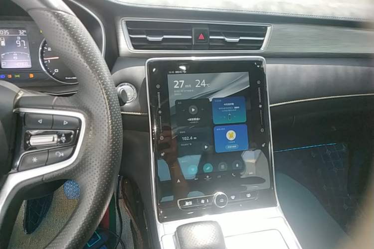 Used Roewe RX5 2021 PLUS 300TGI Automatic Ali National Trend Luxury Ronglin Edition Audio And AC Panel