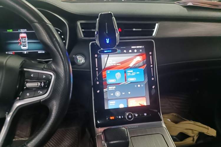 Used Roewe RX5 2021 PLUS 300TGI Automatic Ali National Trend Flagship Ronglin Edition Audio And AC Panel