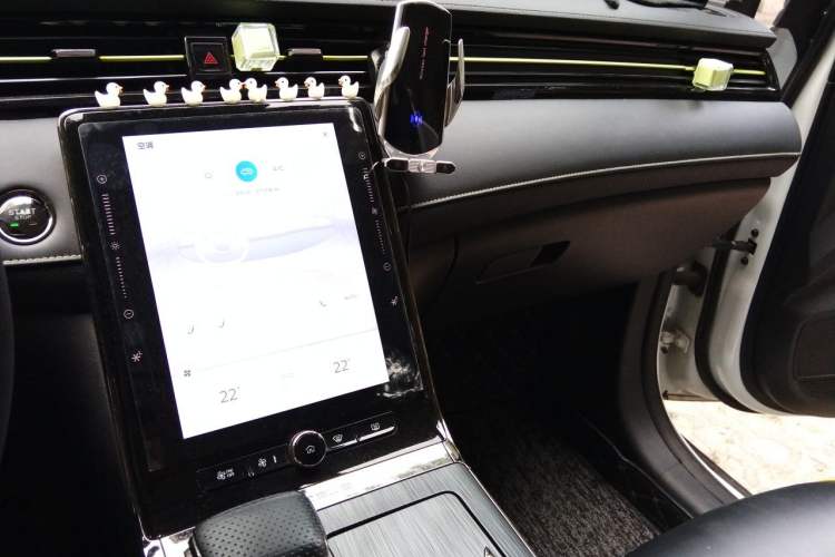 Used Roewe RX5 2021 PLUS 330TGI Automatic National Trend Intelligent Deluxe Edition Audio And AC Panel