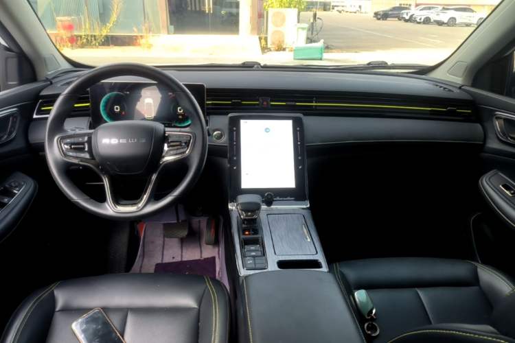 Used Roewe RX5 2021 PLUS 330TGI Automatic National Style Smart Enjoyment Edition Center Console