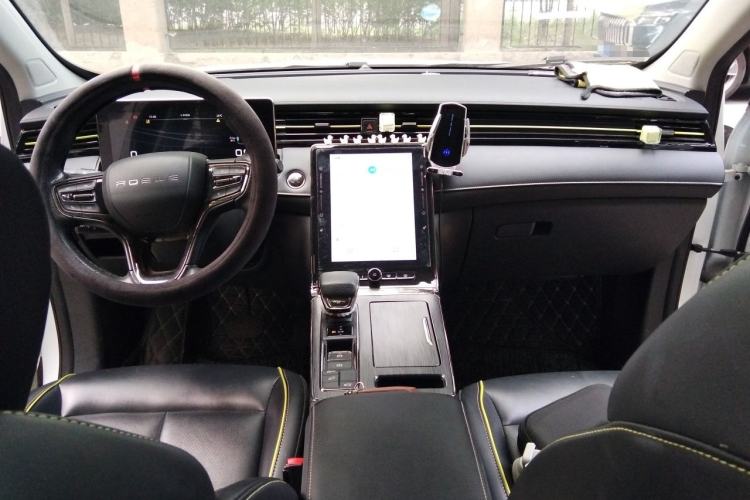 Used Roewe RX5 2021 PLUS 330TGI Automatic National Trend Intelligent Deluxe Edition Center Console