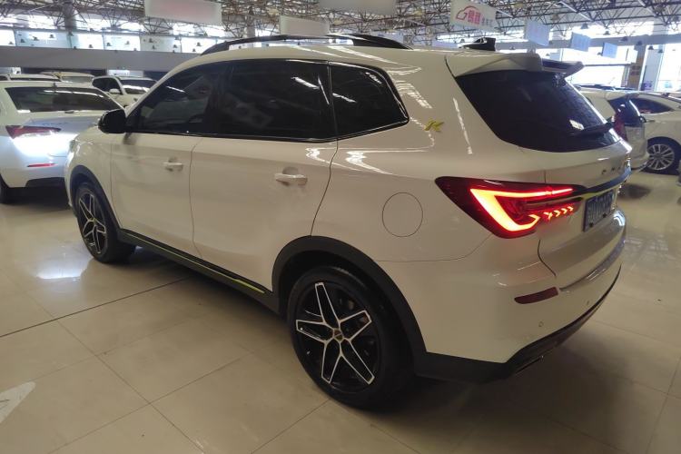 Used Roewe RX5 2021 PLUS 330TGI Automatic National Trend Intelligent Deluxe Edition Exterior 4