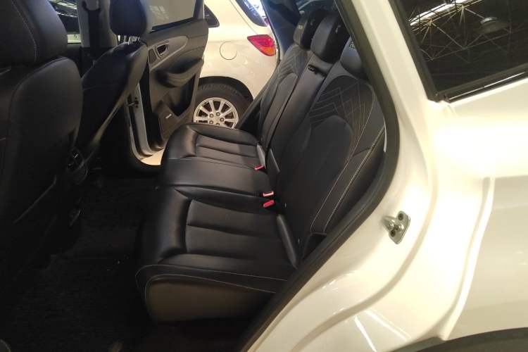 Used Roewe RX5 2021 PLUS 330TGI Automatic National Trend Intelligent Deluxe Edition Exterior 5