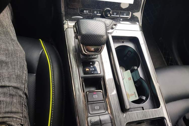 Used Roewe RX5 2021 PLUS 330TGI Automatic National Trend Intelligent Deluxe Edition Gear Lever