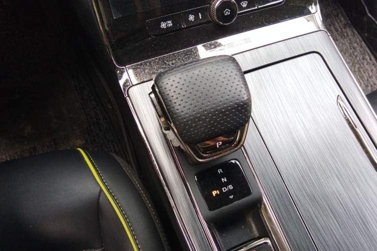 Used Roewe RX5 2021 PLUS 330TGI Automatic National Trend Intelligent Deluxe Edition Gear Lever