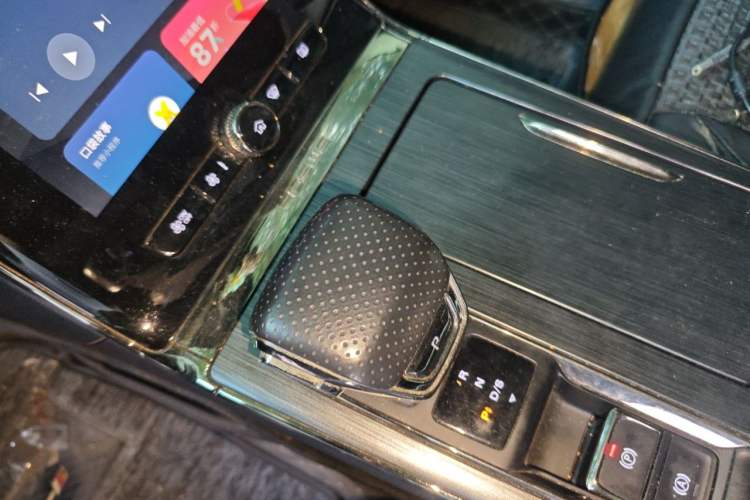 Used Roewe RX5 2021 PLUS 330TGI Automatic National Style Smart Enjoyment Edition Gear Lever