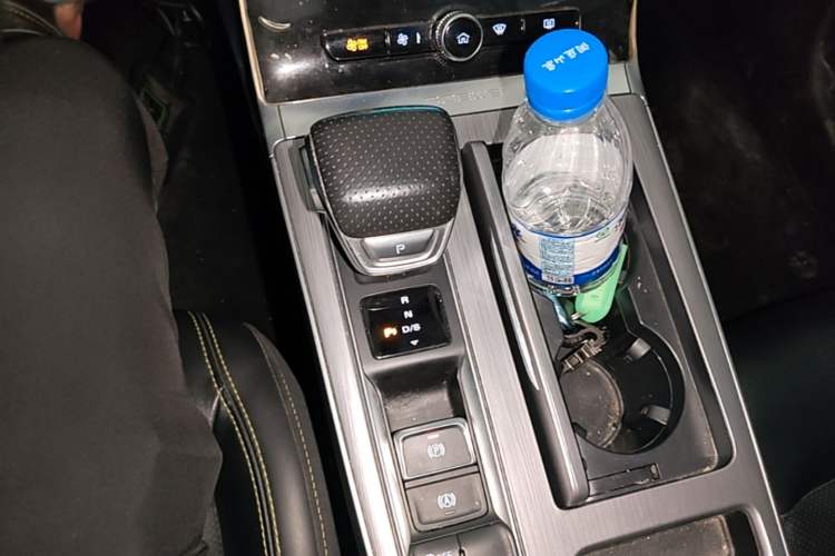 Used Roewe RX5 2021 PLUS 300TGI Automatic Ali National Trend Flagship Ronglin Edition Gear Lever
