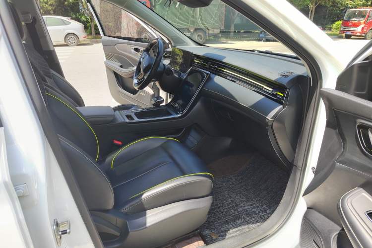 Used Roewe RX5 2021 PLUS 330TGI Automatic National Trend Intelligent Deluxe Edition Interior 5
