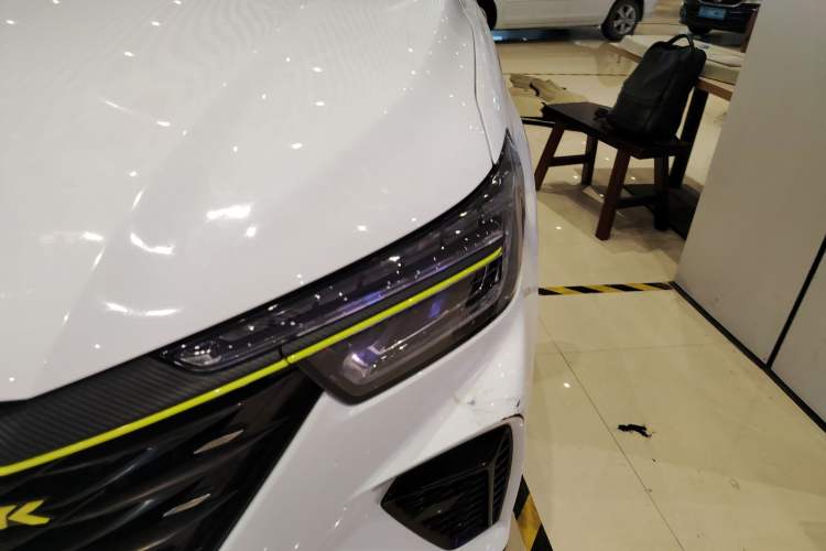 Used Roewe RX5 2021 PLUS 330TGI Automatic National Trend Intelligent Deluxe Edition Left Front Headlight