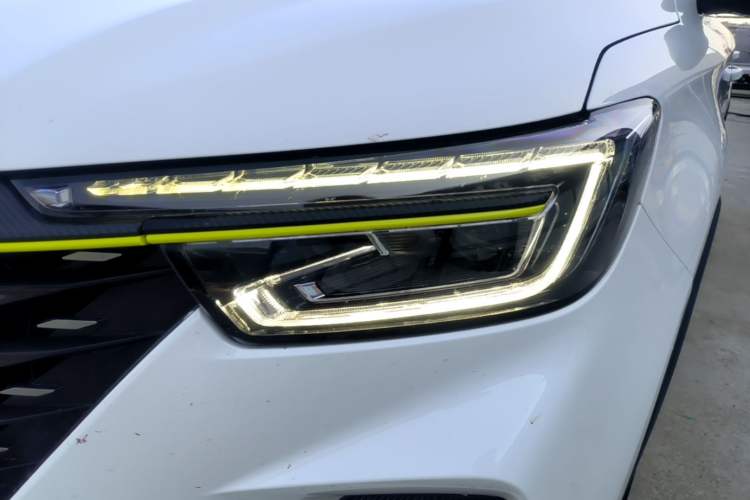 Used Roewe RX5 2021 PLUS 330TGI Automatic National Style Smart Enjoyment Edition Left Front Headlight