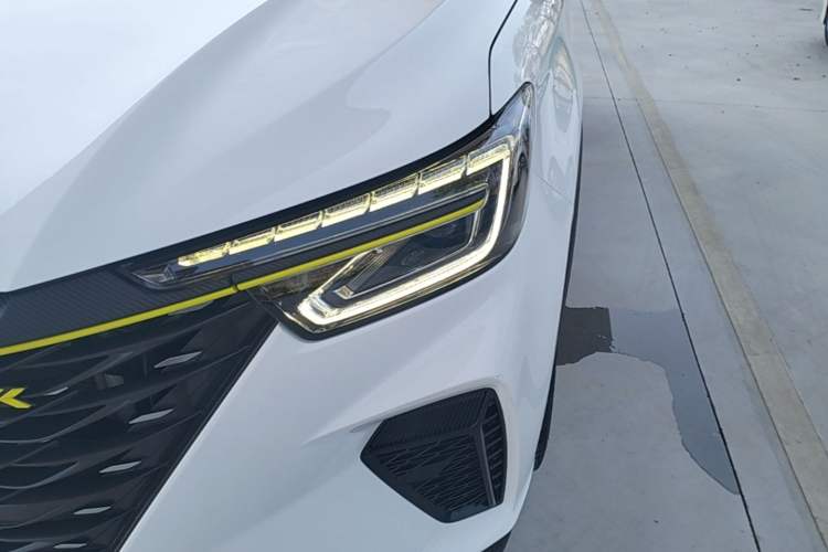 Used Roewe RX5 2021 PLUS 330TGI Automatic National Trend Intelligent Deluxe Edition Left Front Headlight