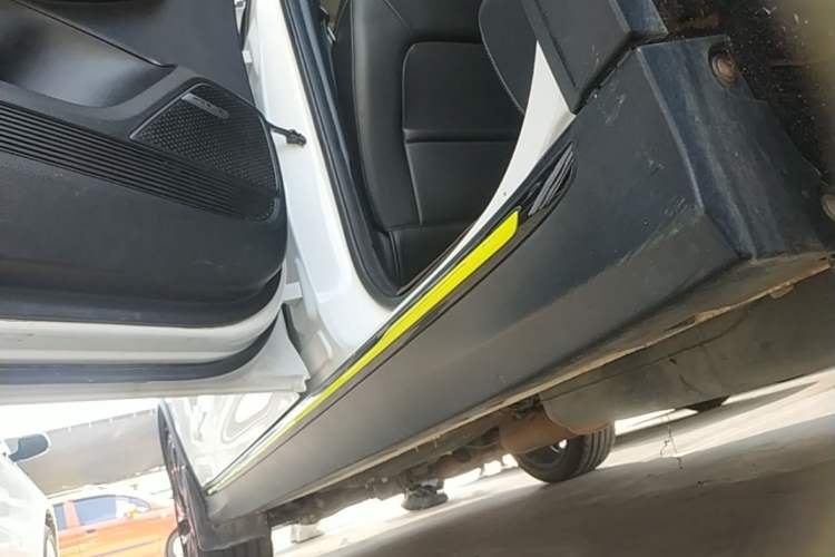 Used Roewe RX5 2021 PLUS 300TGI Automatic Ali National Trend Luxury Ronglin Edition Left Side Sill