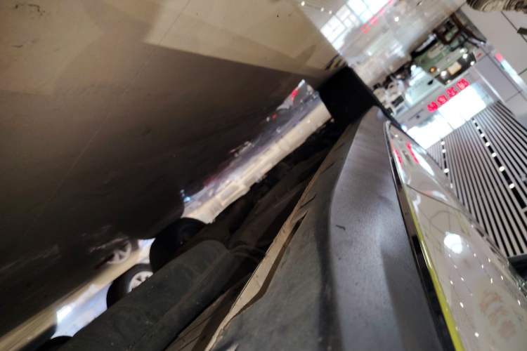 Used Roewe RX5 2021 PLUS 330TGI Automatic National Trend Intelligent Deluxe Edition Left Side Sill