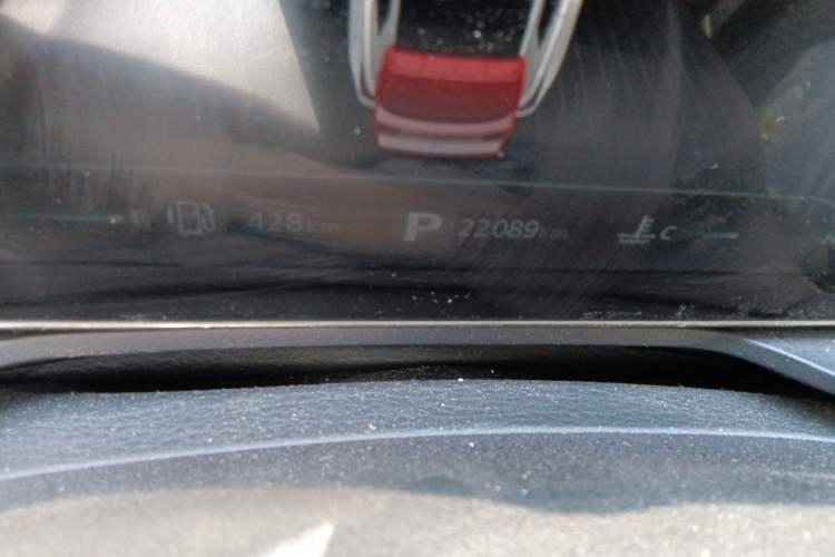 Used Roewe RX5 2021 PLUS 330TGI Automatic National Style Smart Luxury Edition Odometer Close Up