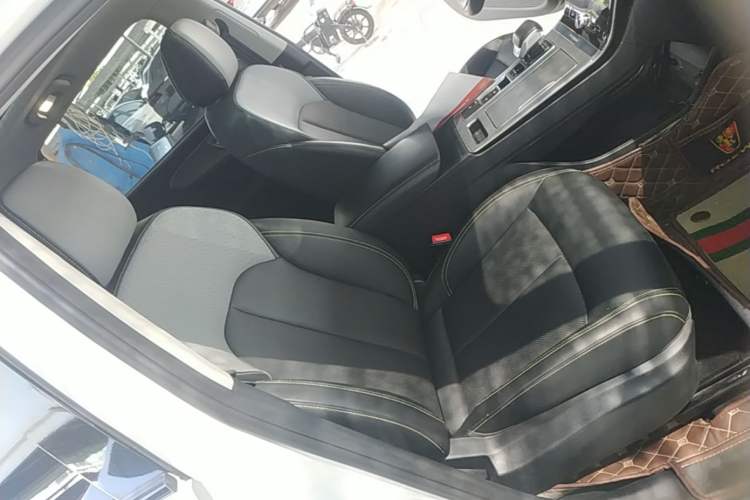 Used Roewe RX5 2021 PLUS 300TGI Automatic Ali National Trend Luxury Ronglin Edition Right Front Seat