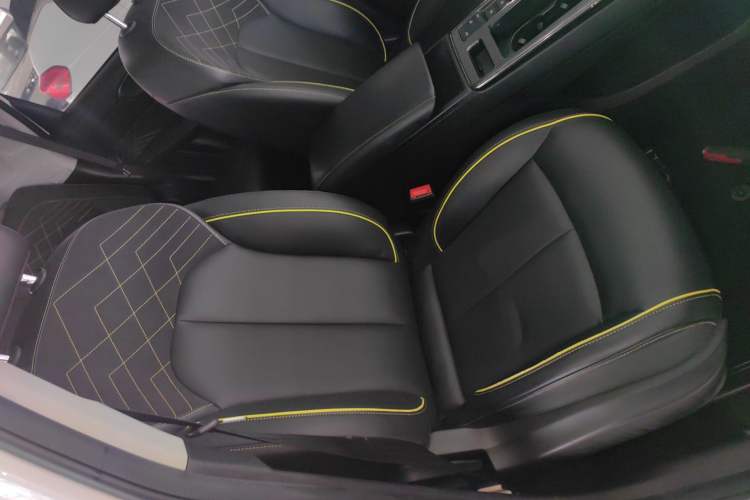 Used Roewe RX5 2021 PLUS 330TGI Automatic National Trend Intelligent Deluxe Edition Right Front Seat