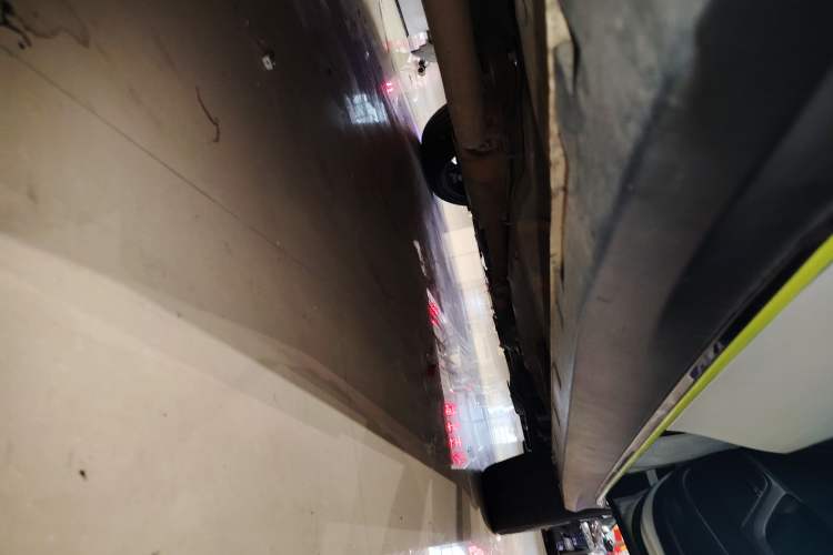 Used Roewe RX5 2021 PLUS 330TGI Automatic National Trend Intelligent Deluxe Edition Right Side Sill