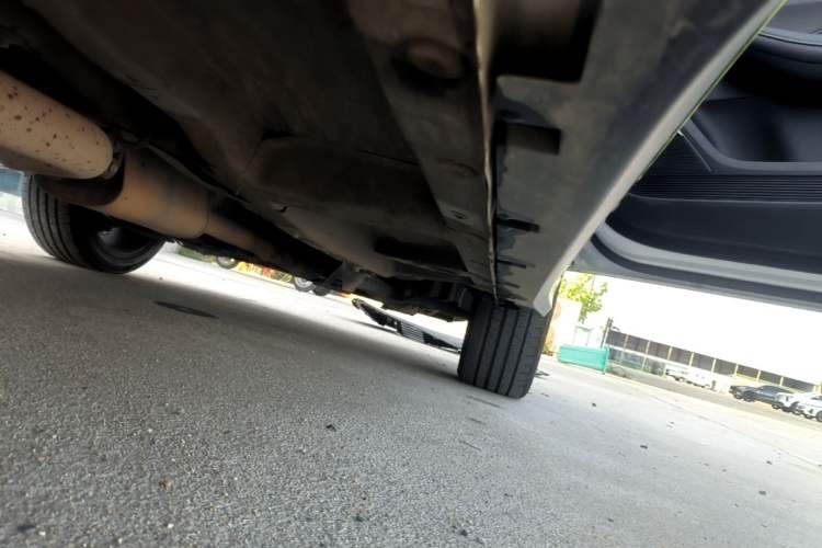 Used Roewe RX5 2021 PLUS 330TGI Automatic National Style Smart Enjoyment Edition Right Side Sill