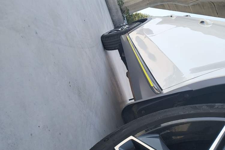 Used Roewe RX5 2021 PLUS 330TGI Automatic National Trend Intelligent Deluxe Edition Right Side Sill