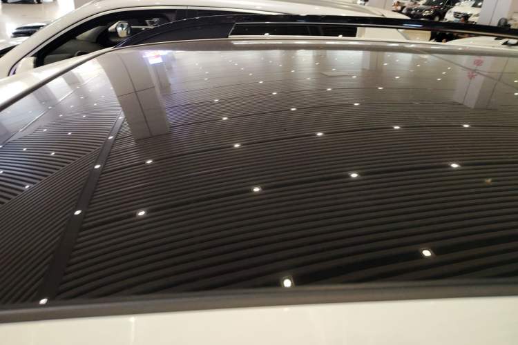 Used Roewe RX5 2021 PLUS 330TGI Automatic National Trend Intelligent Deluxe Edition Roof