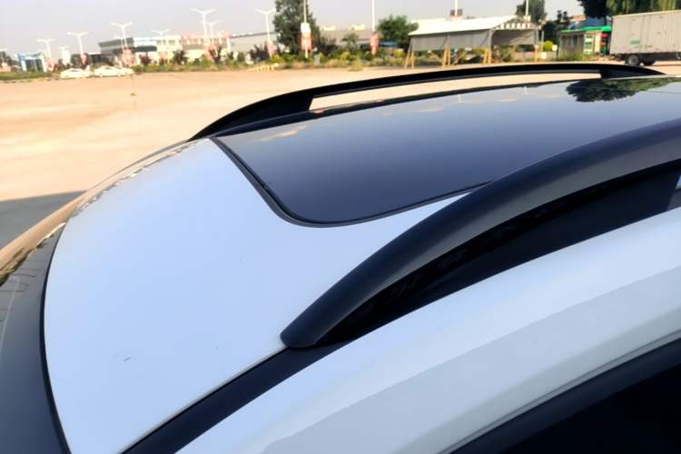 Used Roewe RX5 2021 PLUS 330TGI Automatic National Style Smart Enjoyment Edition Roof
