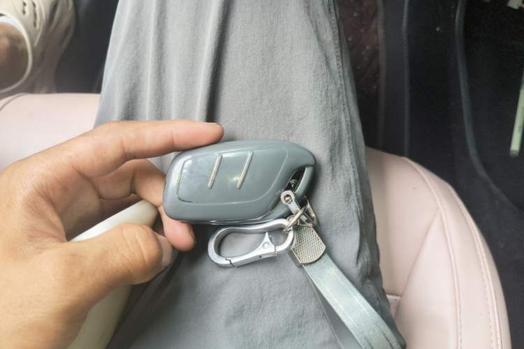 Used Roewe RX5 2021 PLUS 330TGI Automatic National Trend Intelligent Deluxe Edition Vehicle Key