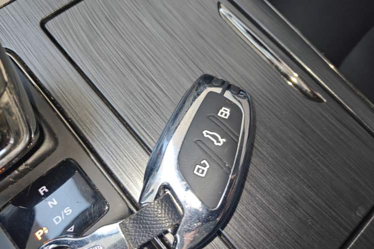 Used Roewe RX5 2021 PLUS 330TGI Automatic National Trend Intelligent Deluxe Edition Vehicle Key