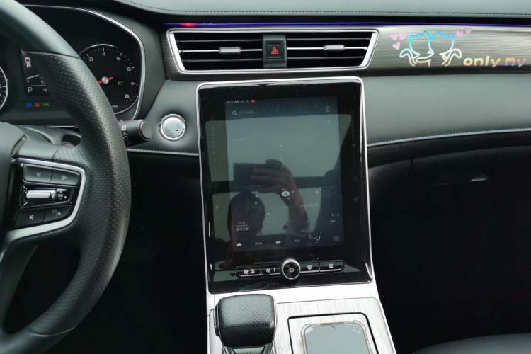 Used Roewe RX5 2022 330TGI Automatic National Style Edition Audio And AC Panel