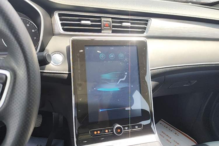Used Roewe RX5 2022 330TGI Automatic National Style Edition Audio And AC Panel