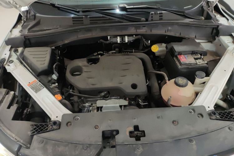 Used Roewe RX5 2022 330TGI Automatic National Style Edition Engine Bay